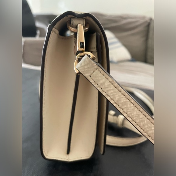 Tory Burch Crossover Bag - Picture 3 of 12